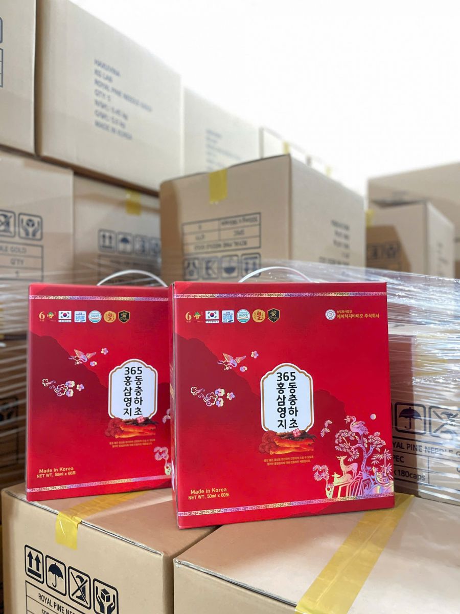 NƯỚC HỒNG SÂM LINH CHI ĐÔNG TRÙNG HẠ THẢO HỘP 60 GÓI X 50ML